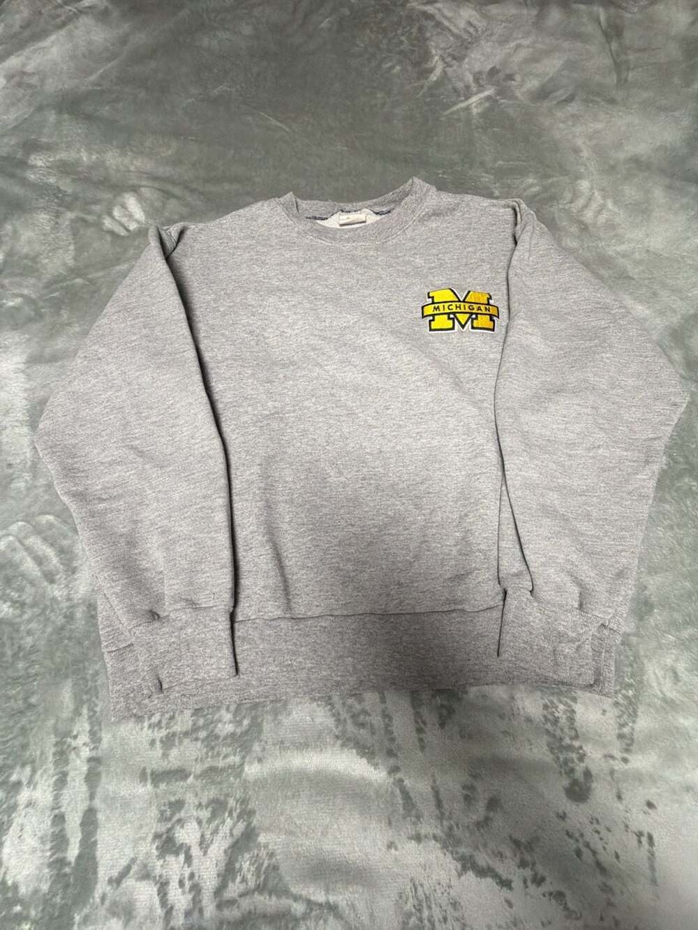 Vintage Majestic University of Michigan Wolverines Large Crewneck Sweatshirt